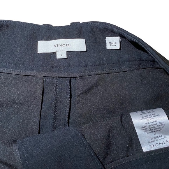 Vince Pleat Front Short - Size 2 - Picture 6 of 13